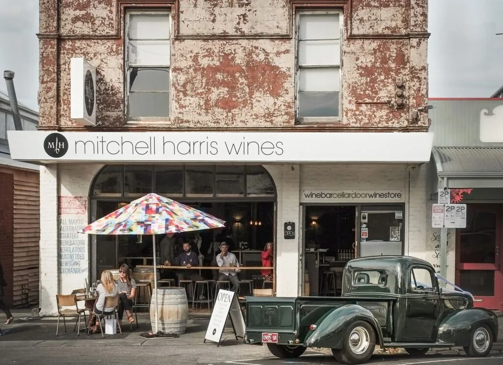 Mitchell harris Bar External 1